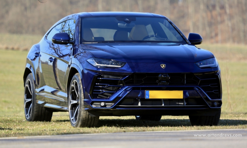 LAMBORGHINI URUS for sale