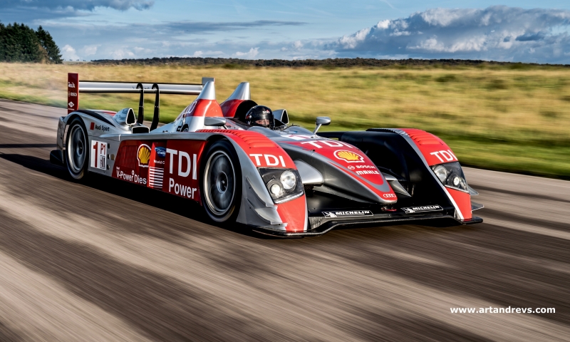 AUDI R10 TDI LMP1 for sale