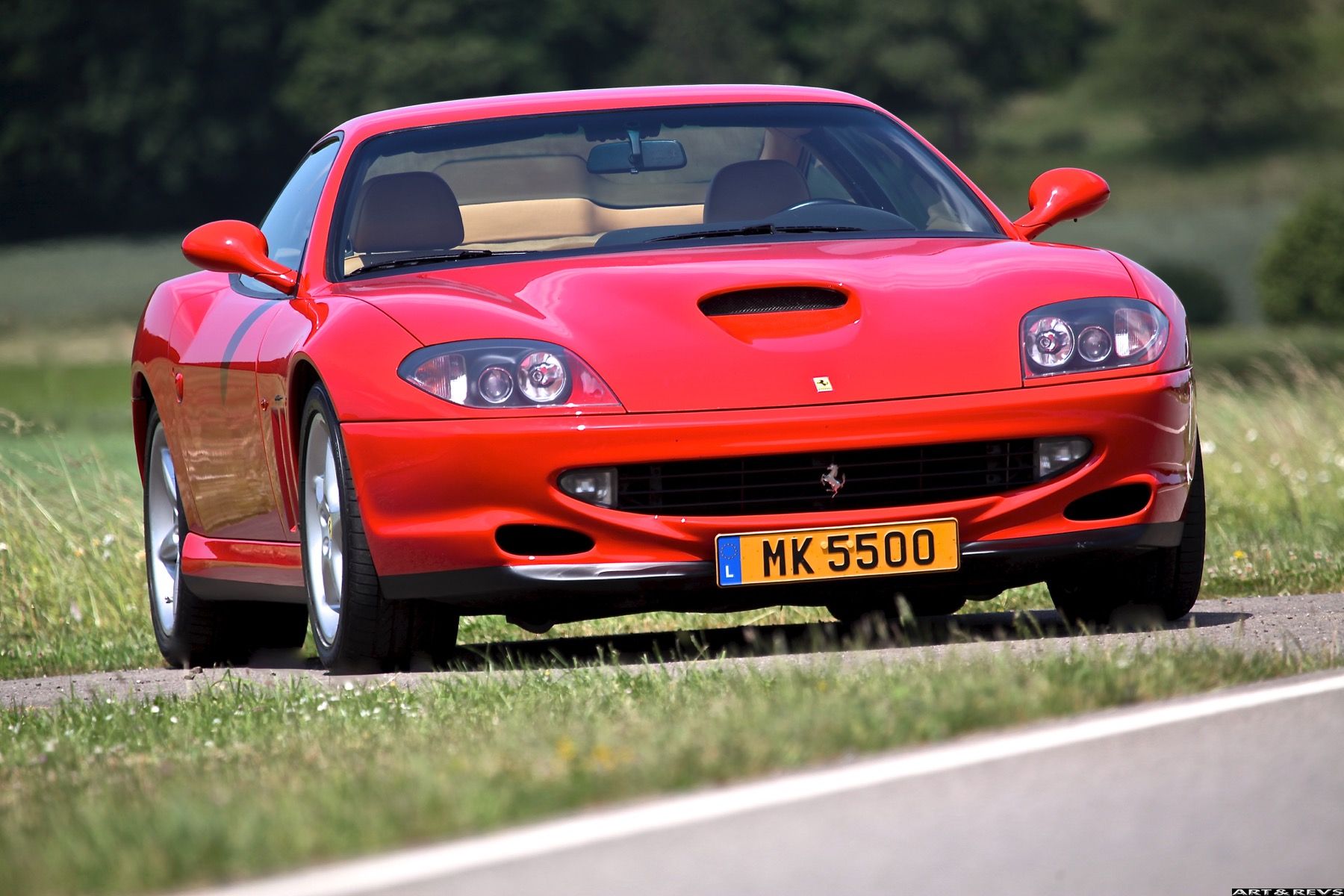 Ferrari 550 Maranello – The Classic Front-Engine V12 GT插图2