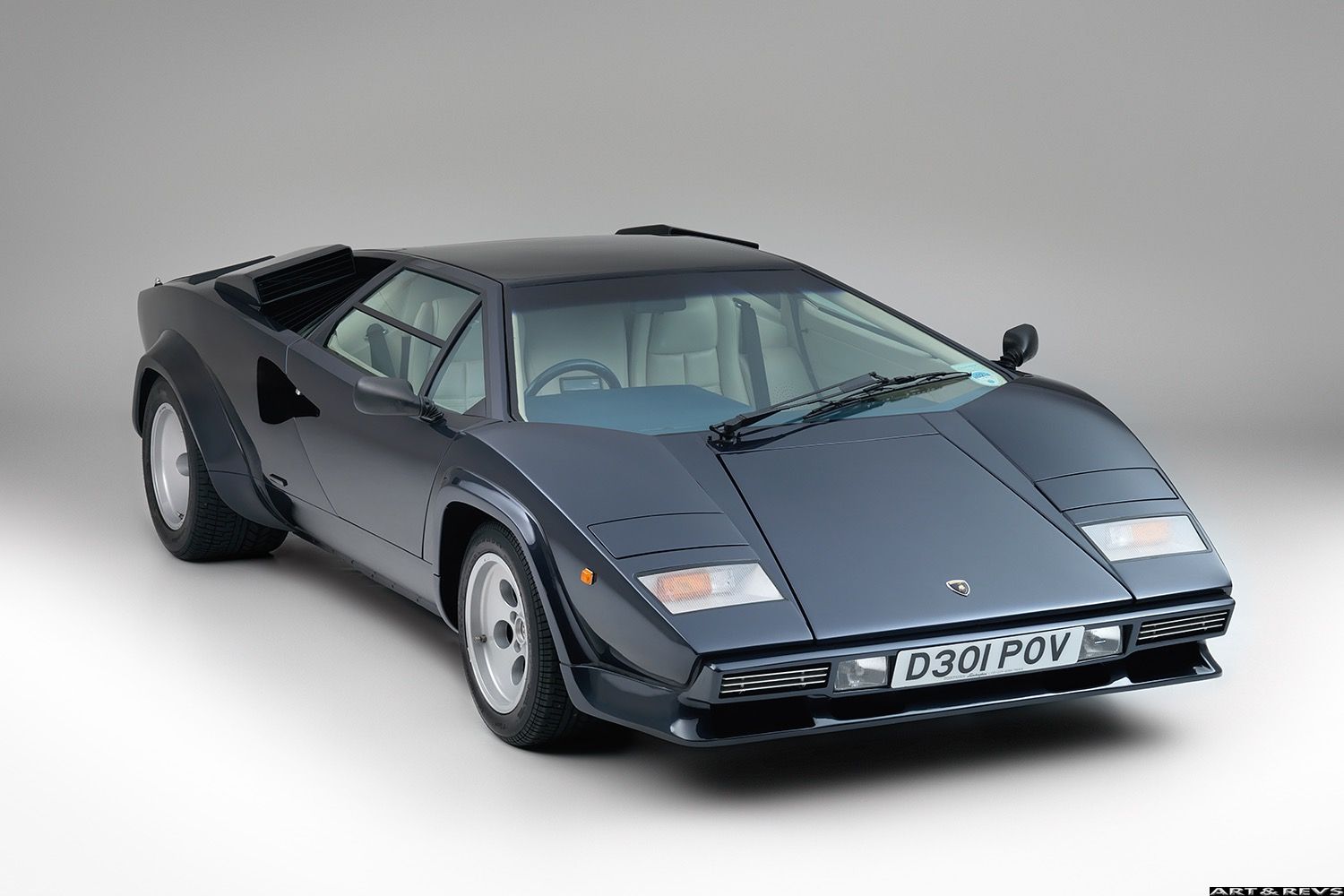 LAMBORGHINI Countach QV for sale