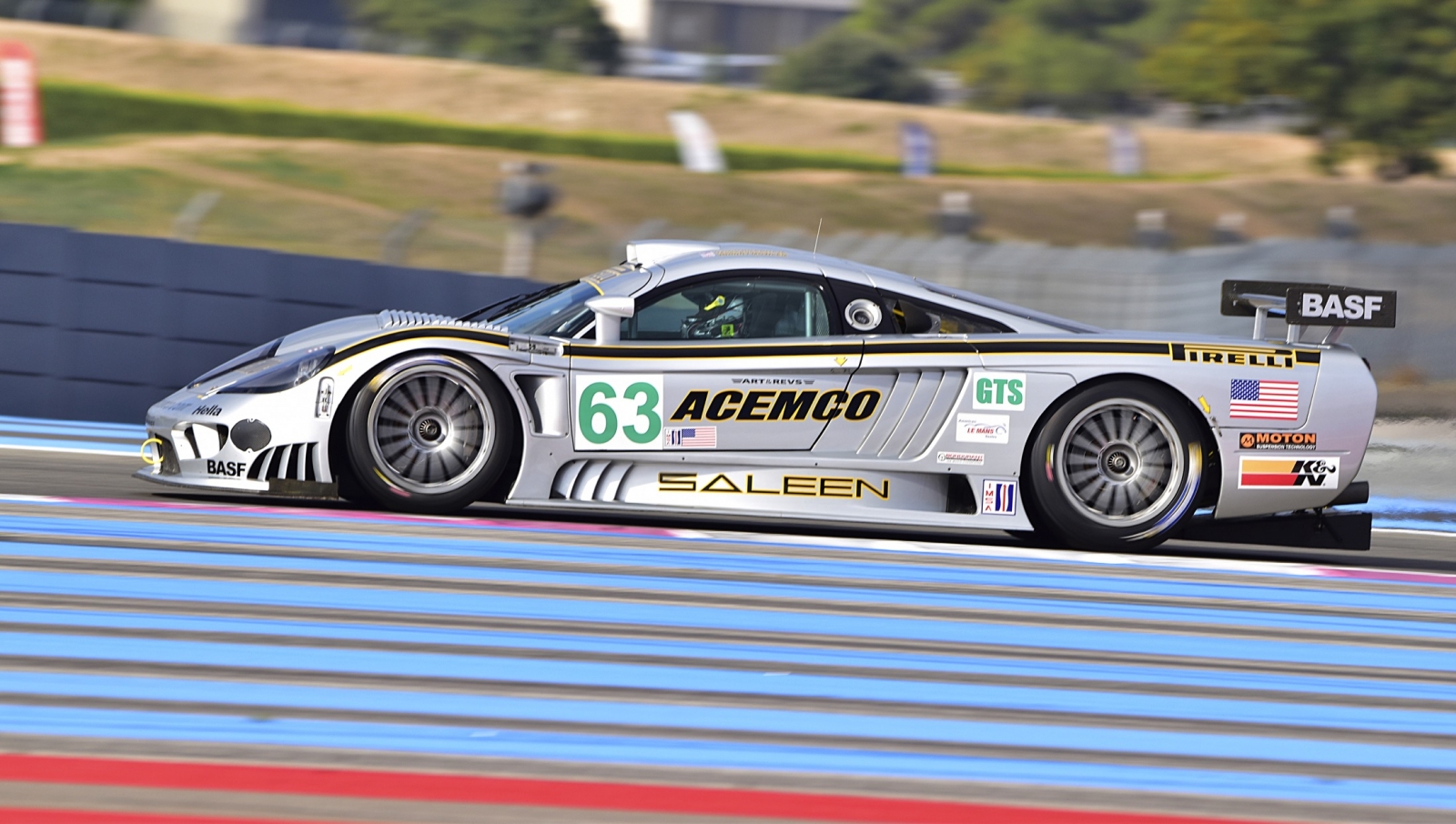 Saleen S7R GT1 and Aston Martin Vantage GT2 - test Le Castellet